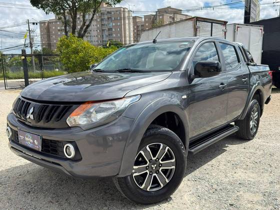 MITSUBISHI L200 TRITON 2.4 16V TURBO DIESEL SPORT GLS CD 4P 4X4 AUTOMÁTICO MITSUBISHI L200 TRITON 2.4 16V TURBO DIESEL SPORT GLS CD 4P 4X4 AUTOMÁTICO